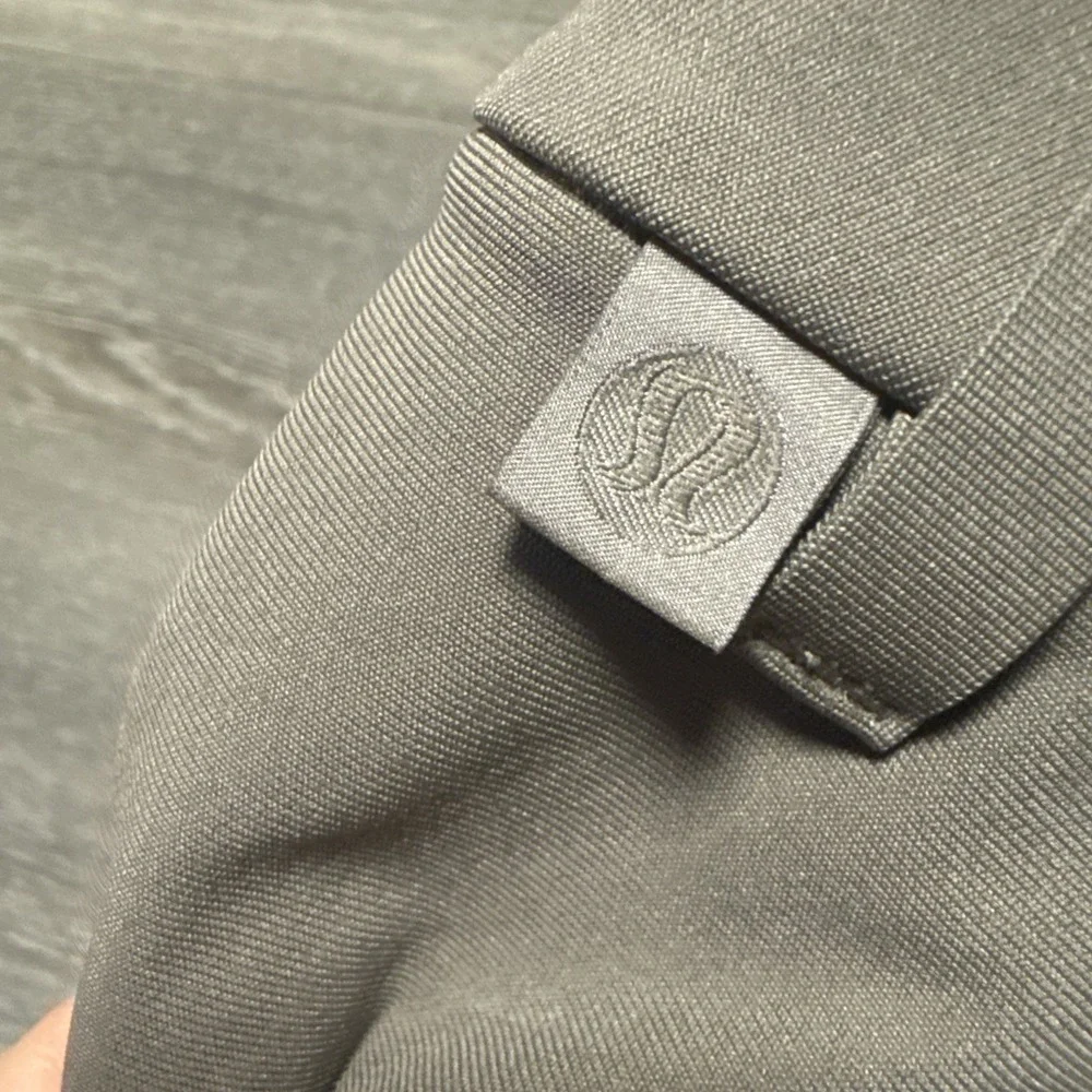 Lululemon Pants Men's 40x29 ABC 5-Pocket Stretch Chino Casual Pleated